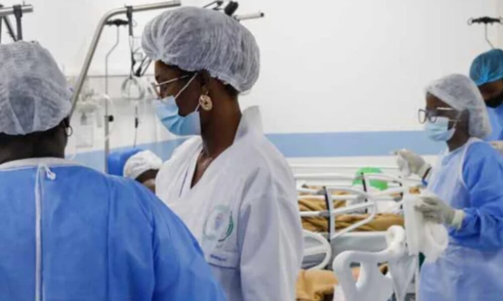 Médicos alertam que limitações do sistema de saúde comprometem qualidade da assistência – Correio da Kianda
